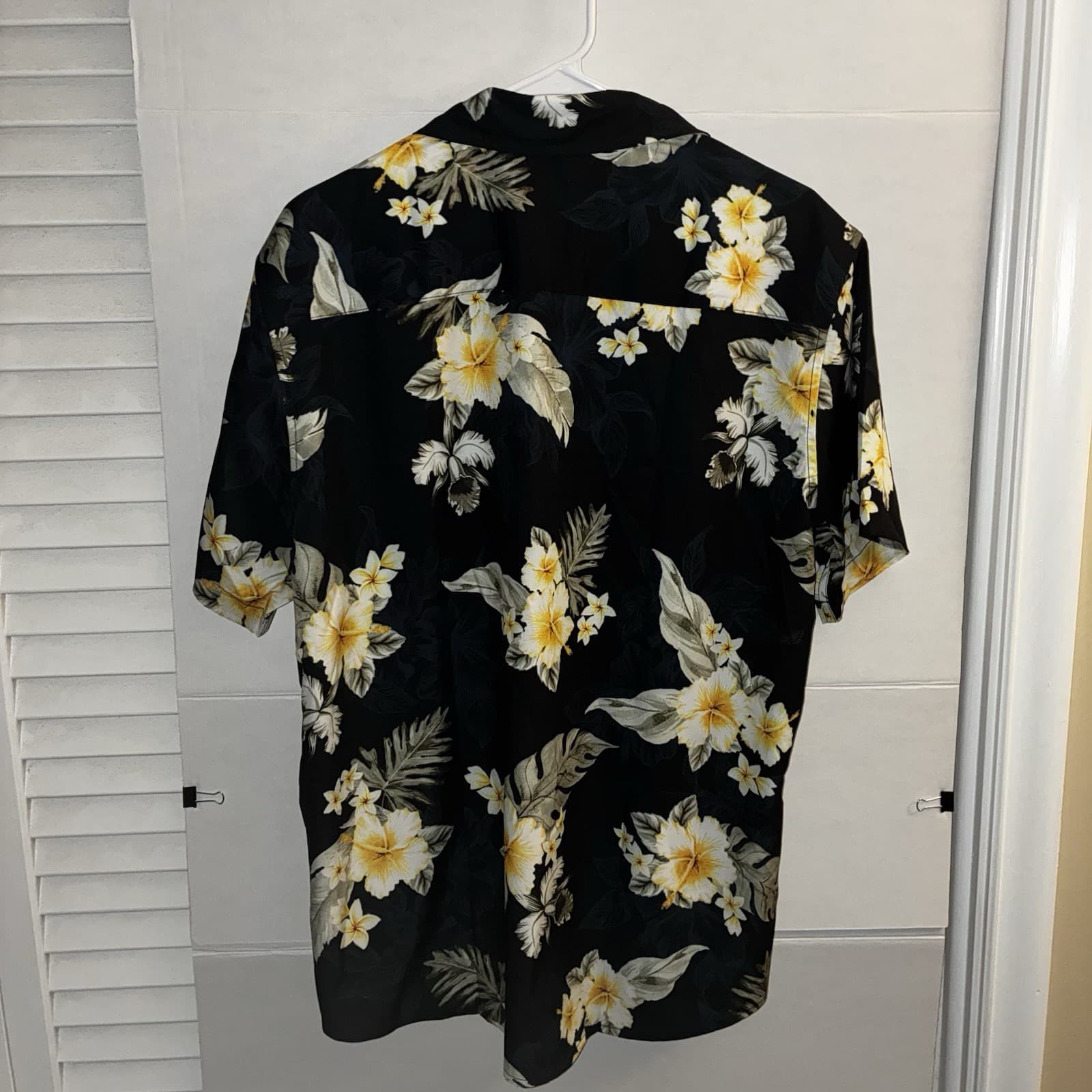 COOFANDY Men's L Hawaiian Floral SS Button-Up Spread Collar Pockets Black - Thumbnail 4
