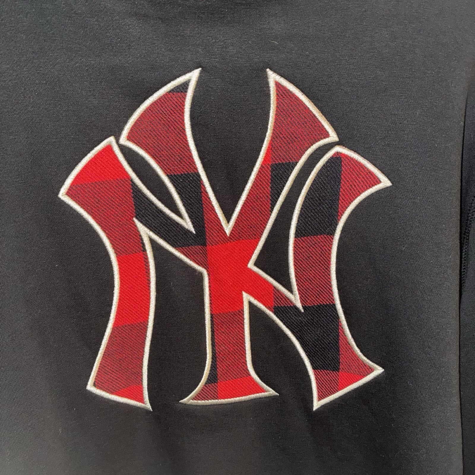NWT New Era New York Yankees MLB Hoodie Blk/Red Adult Size L Officially Licensed - Thumbnail 3