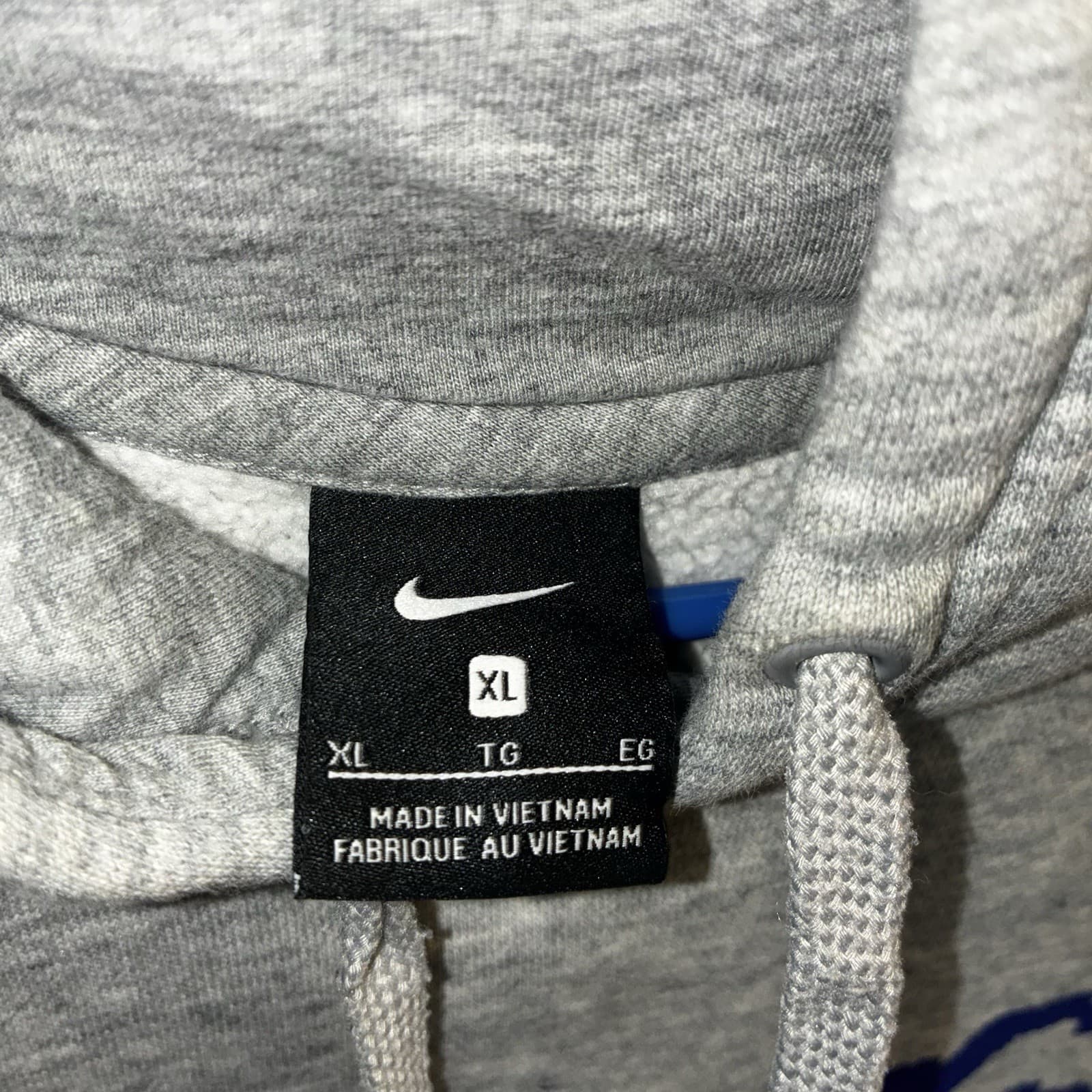 Nike Men's XL Gray NYC Graphic Logo Fleece Pullover Hoodie w/ Pockets - Thumbnail 3