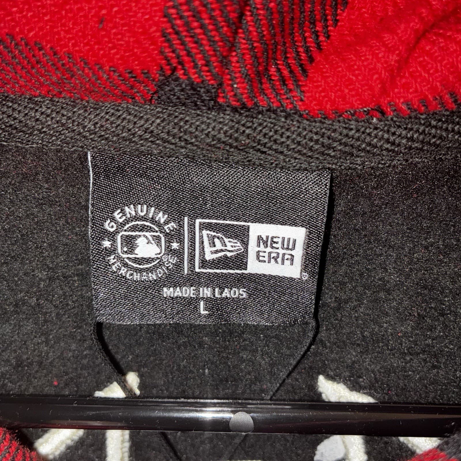 NWT New Era New York Yankees MLB Hoodie Blk/Red Adult Size L Officially Licensed - Thumbnail 4