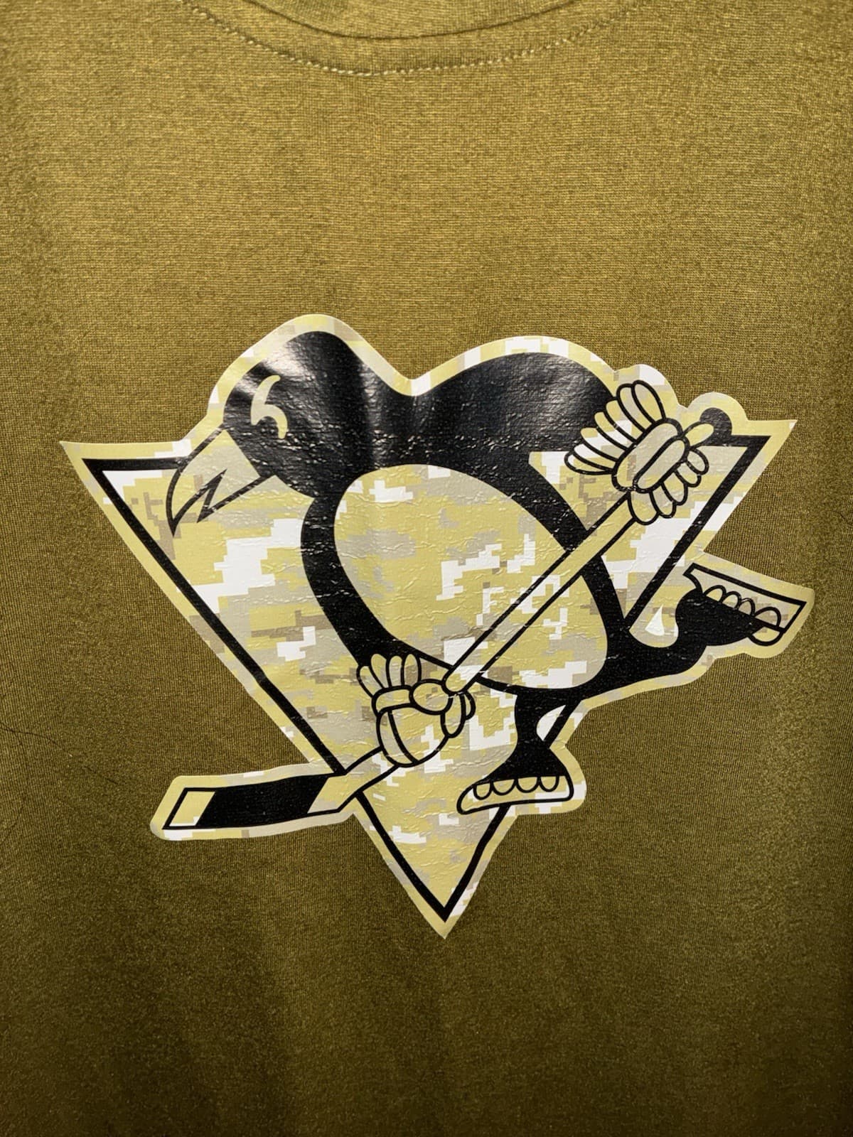 Nike Pittsburgh Penguins NHL Camo Logo USA Flag Sleeve Olive Green T-Shirt - Thumbnail 5