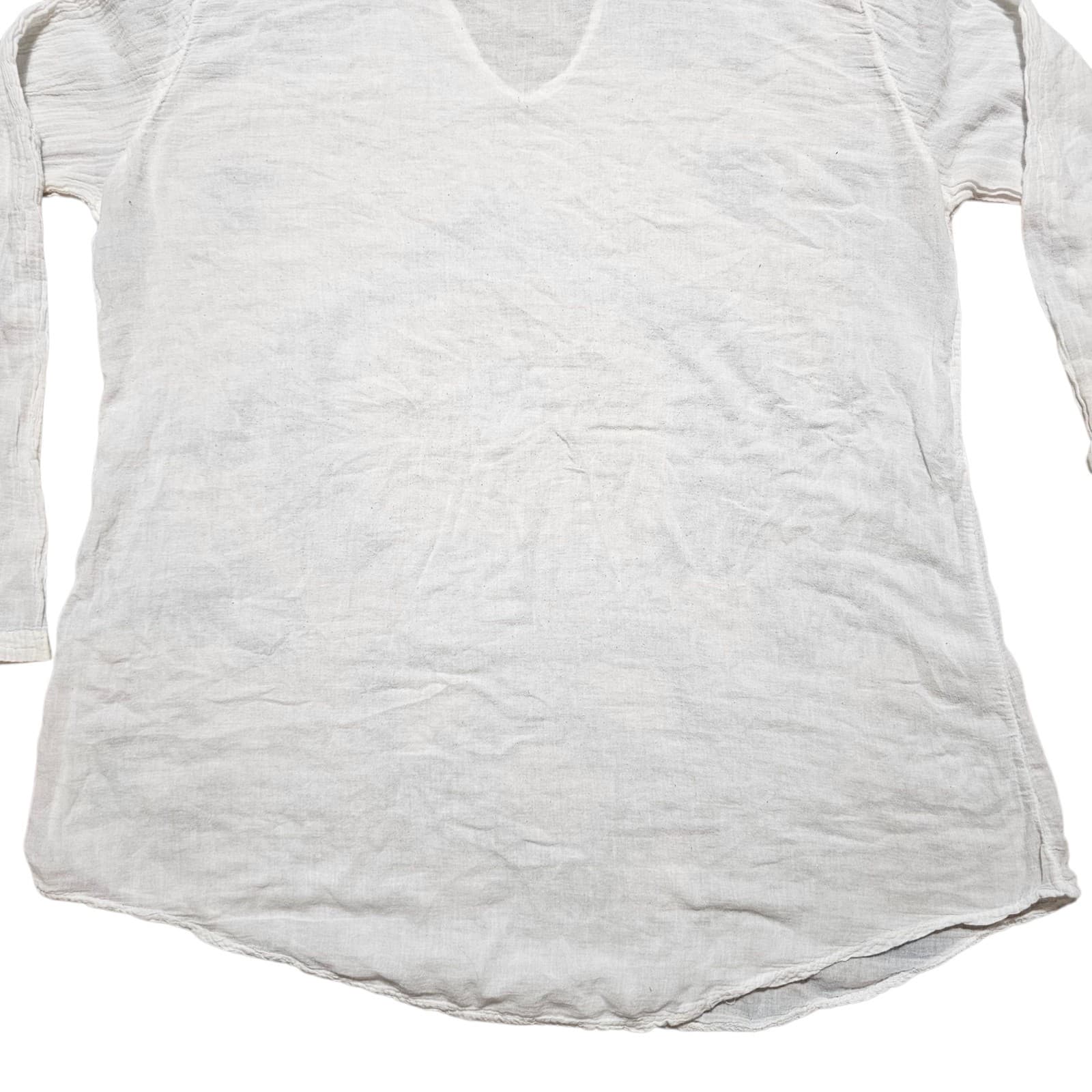 Woman's White Gauze Key Hole Vneck Long Tunic No Tags - Thumbnail 6