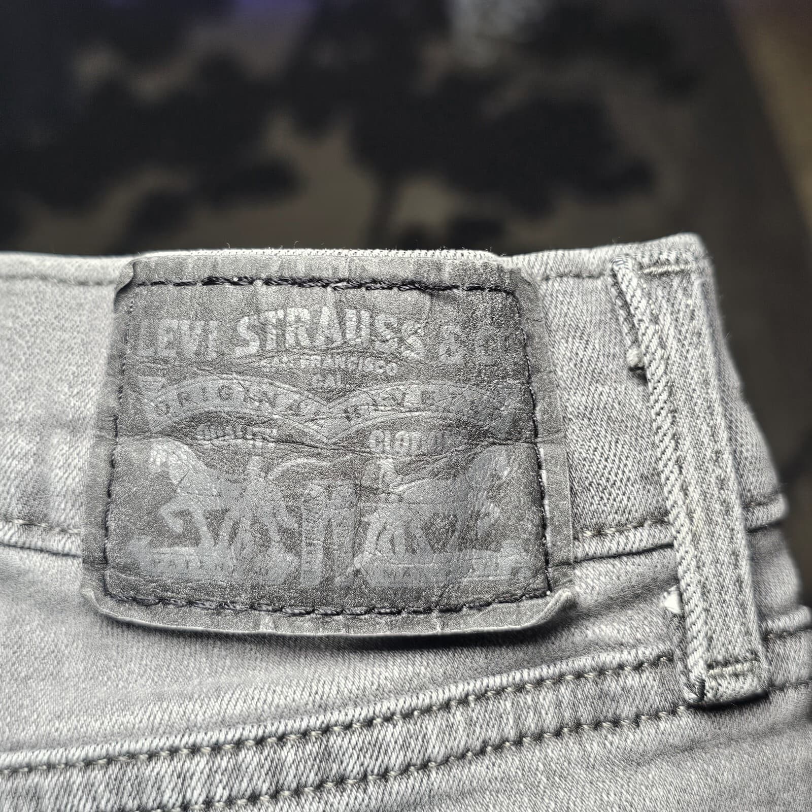 Levi's 710 Super Skinny Jeans Women's Size 28 Medium Wash Black Denim - Thumbnail 11