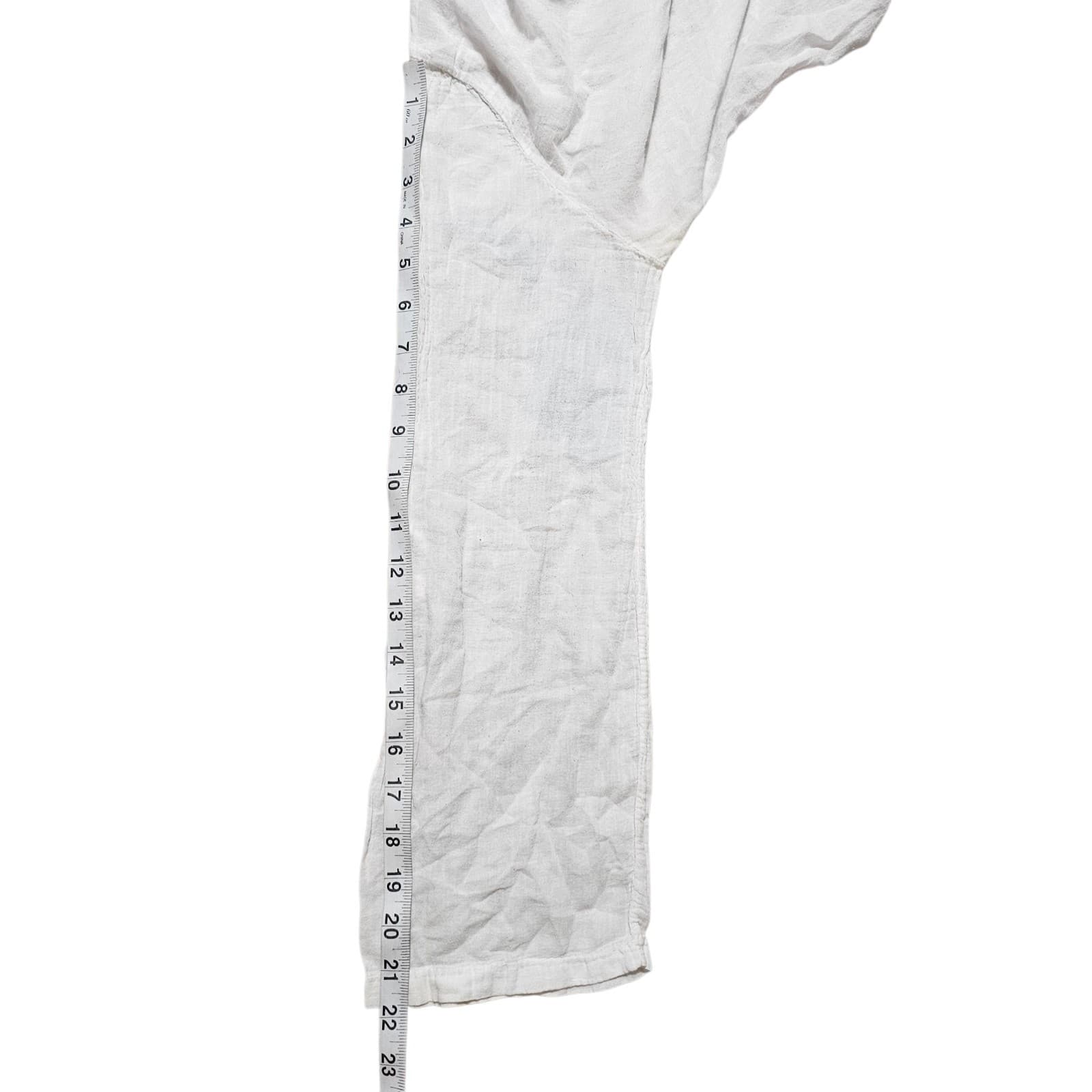 Woman's White Gauze Key Hole Vneck Long Tunic No Tags - Thumbnail 13