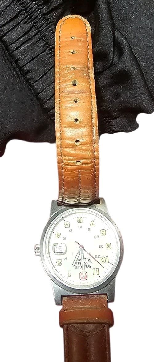 Wenger Swiss Military 7290X Men's Silver Tone Case Swiss Army Needs Battery - Thumbnail 4