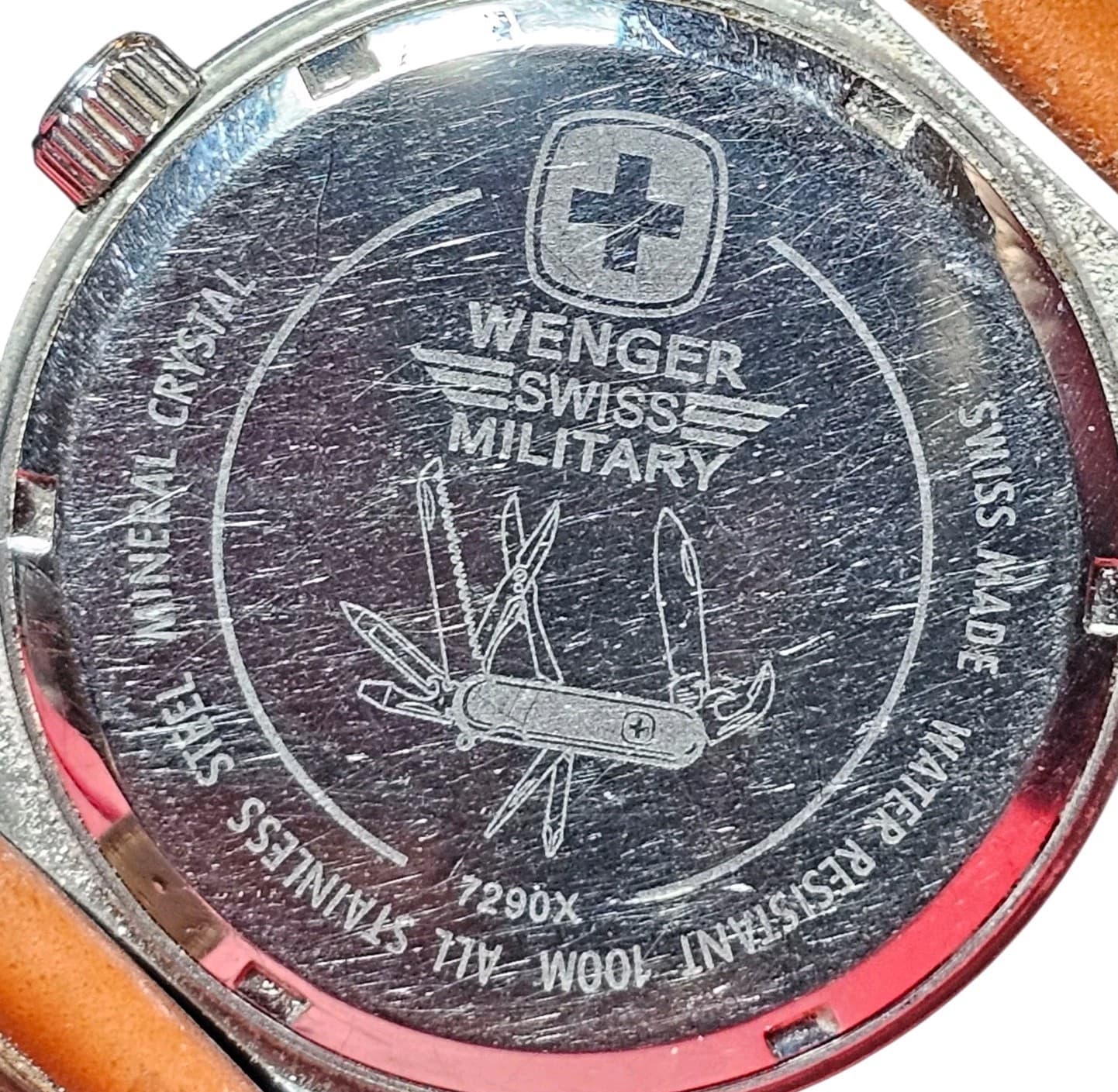 Wenger Swiss Military 7290X Men's Silver Tone Case Swiss Army Needs Battery - Thumbnail 2