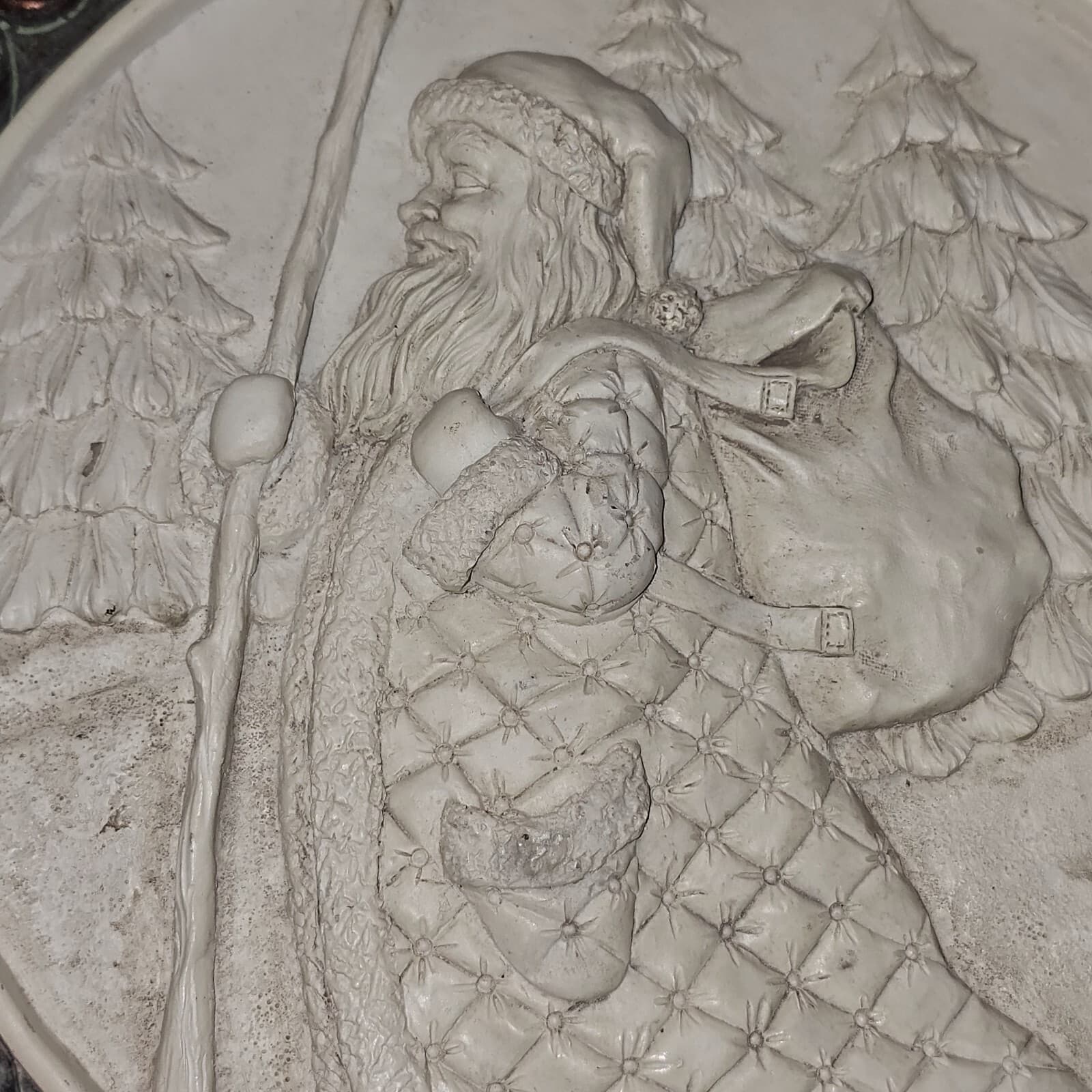 Vtg Woodland Detailed Christmas Santa Steppingstone Wall Plaque - Thumbnail 9