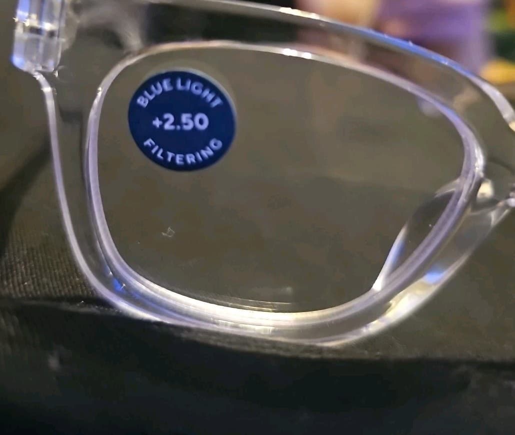 Peepers To The Max Clear Blue Light Filtering Reading Glasses +2.50 - Thumbnail 3