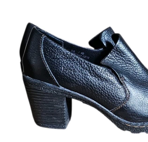 BOC Born BC3447 Womens Black Leather Slip on Booties Shoes U.S. Size 8.5 - Thumbnail 9