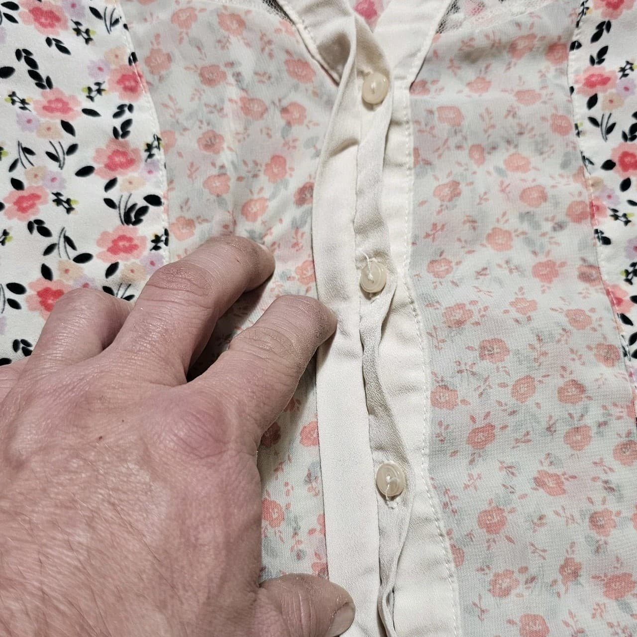 Lauren Conrad Button-down Floral Blouse V-neck Size Large - Thumbnail 6