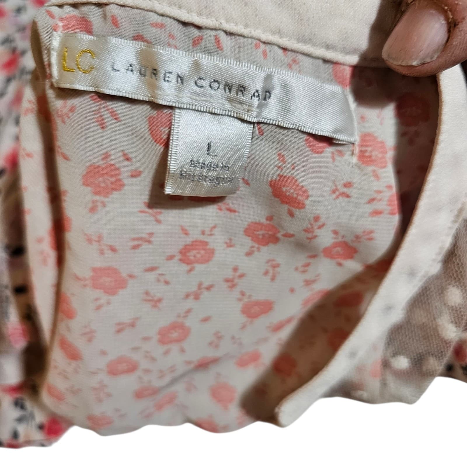 Lauren Conrad Button-down Floral Blouse V-neck Size Large - Thumbnail 11