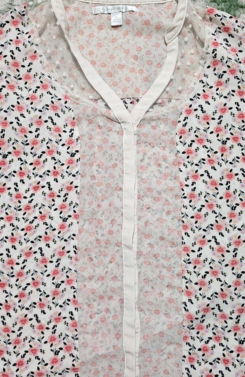 Lauren Conrad Button-down Floral Blouse V-neck Size Large - Thumbnail 3