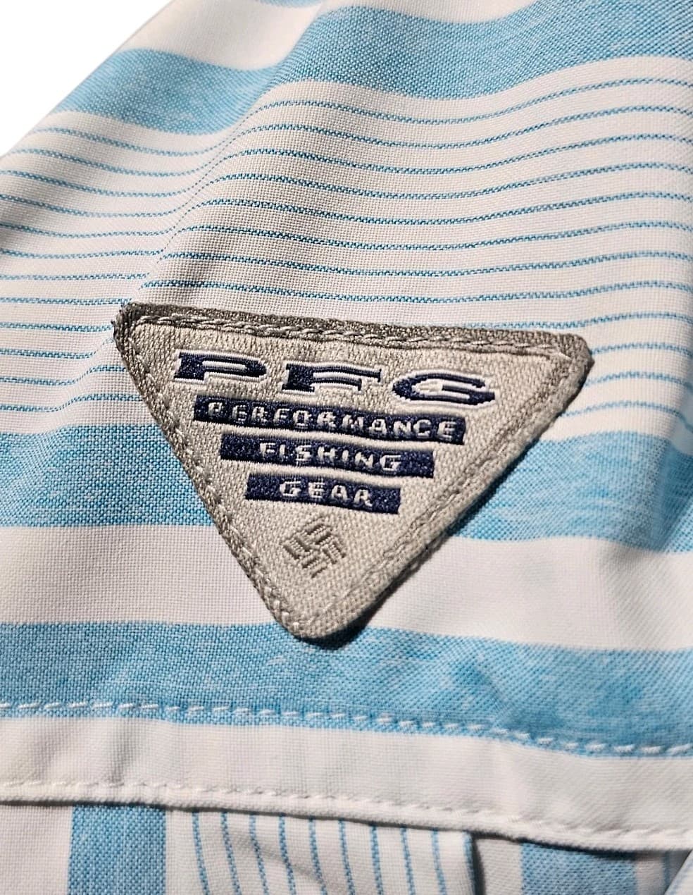 Columbia PFG Women's Blue And White Button Up Shirt And Columbia Fishing Hat - Thumbnail 12