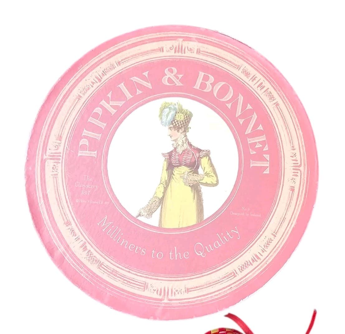 PIPKIN AND BONNET HAT, The Glengarry 1817, With 7" tall wooden hat stand And Box - Thumbnail 15