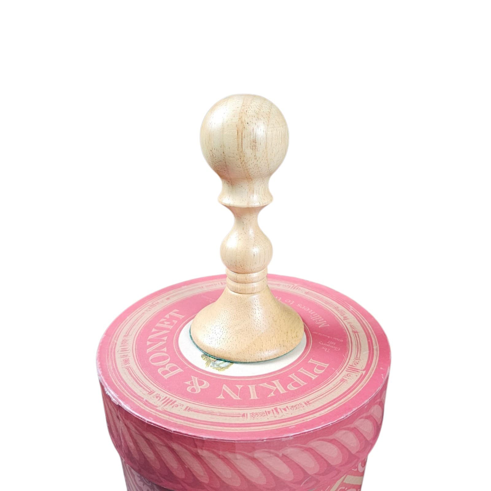 PIPKIN AND BONNET HAT, The Glengarry 1817, With 7" tall wooden hat stand And Box - Thumbnail 12