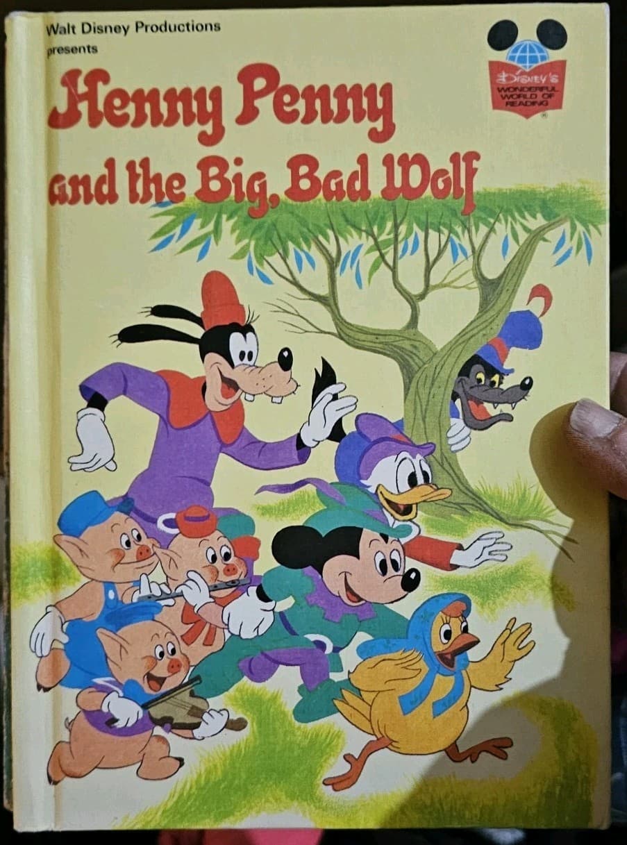 Vintage Walt Disney 1978 Hardcover - Henny Penny and the Big, Bad Wolf - Thumbnail 2