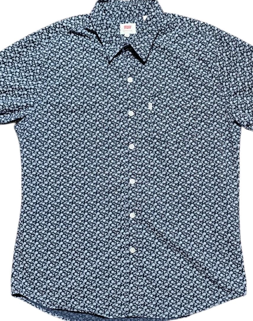 Levi's Men's Short Sleeve Floral Print Button-Down Shirt Size Medium - Thumbnail 2