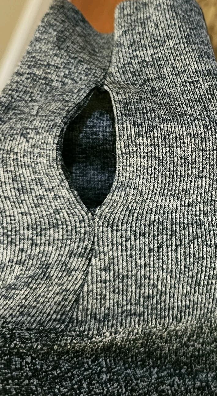 Under Armour Shirt Women Medium Gray Threadborne Fitted HeatGear Long Sleeve Top - Thumbnail 13