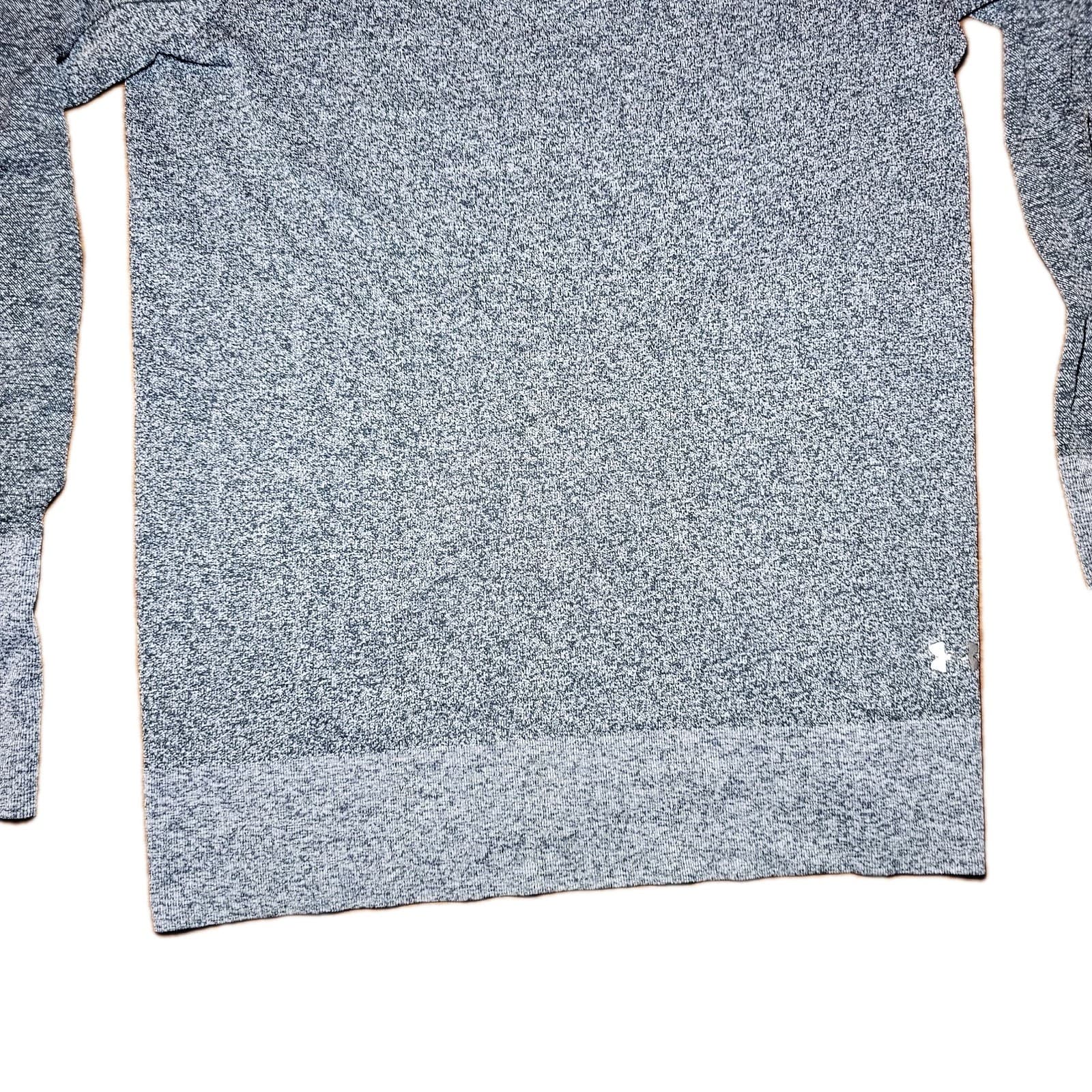 Under Armour Shirt Women Medium Gray Threadborne Fitted HeatGear Long Sleeve Top - Thumbnail 3