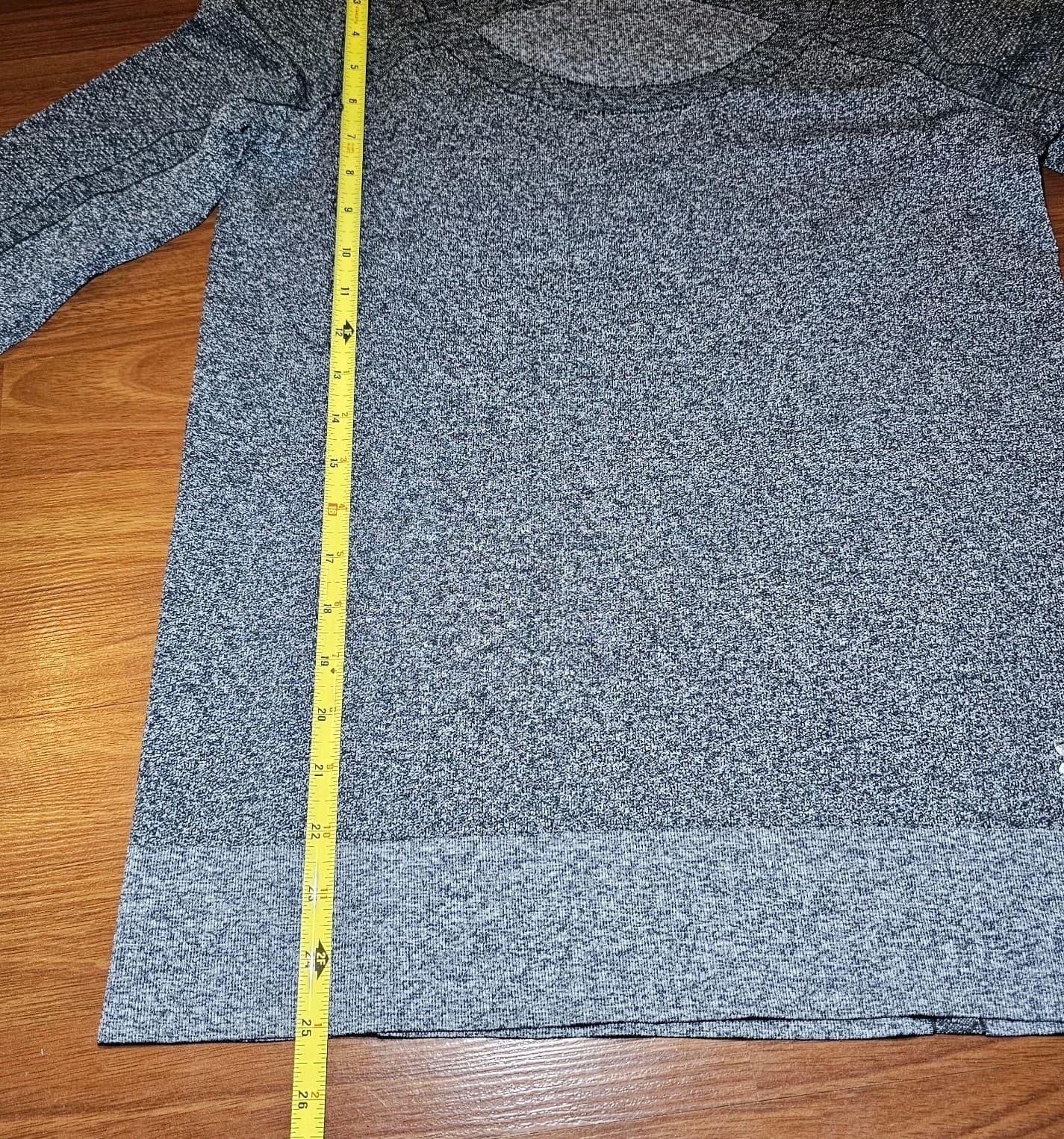 Under Armour Shirt Women Medium Gray Threadborne Fitted HeatGear Long Sleeve Top - Thumbnail 9