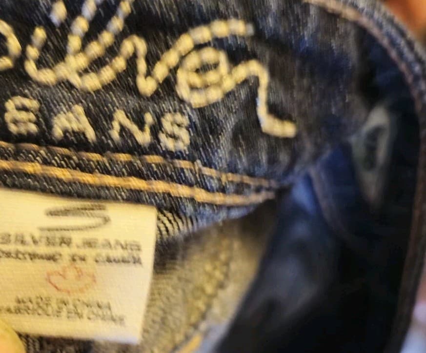 Silver Aiko Stretch Capri Jean Women’s Size 29 X 23 Back Pocket Stitching VGC - Thumbnail 11