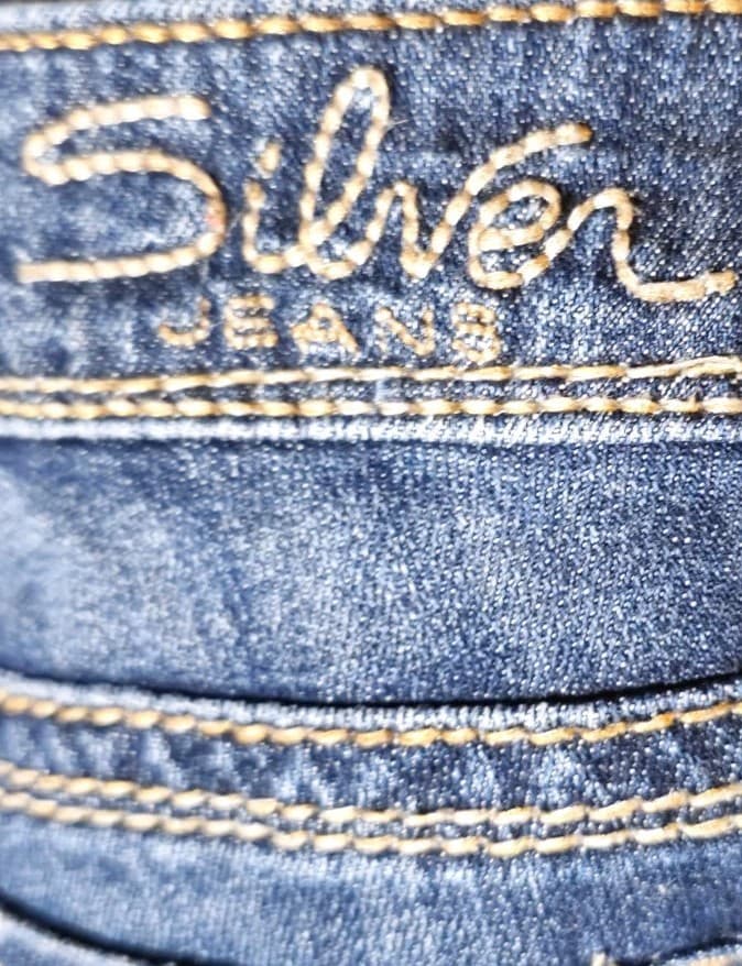 Silver Aiko Stretch Capri Jean Women’s Size 29 X 23 Back Pocket Stitching VGC - Thumbnail 10