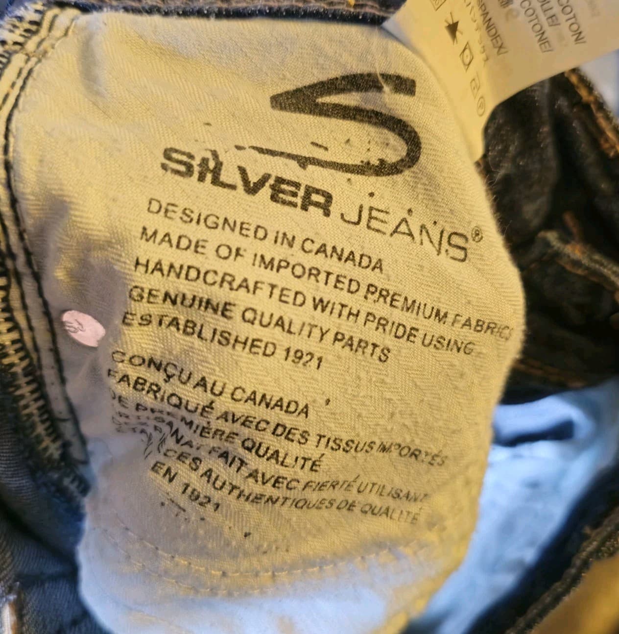 Silver Aiko Stretch Capri Jean Women’s Size 29 X 23 Back Pocket Stitching VGC - Thumbnail 13