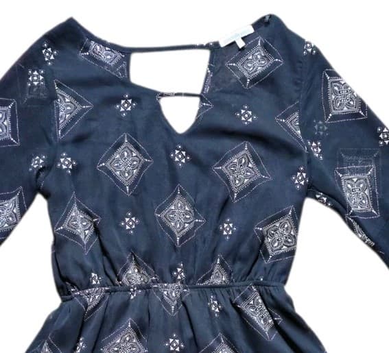 Charlotte Russe Black Diamond Geo Metric Print Bell Sleeve Mini Dress Size Small - Thumbnail 2