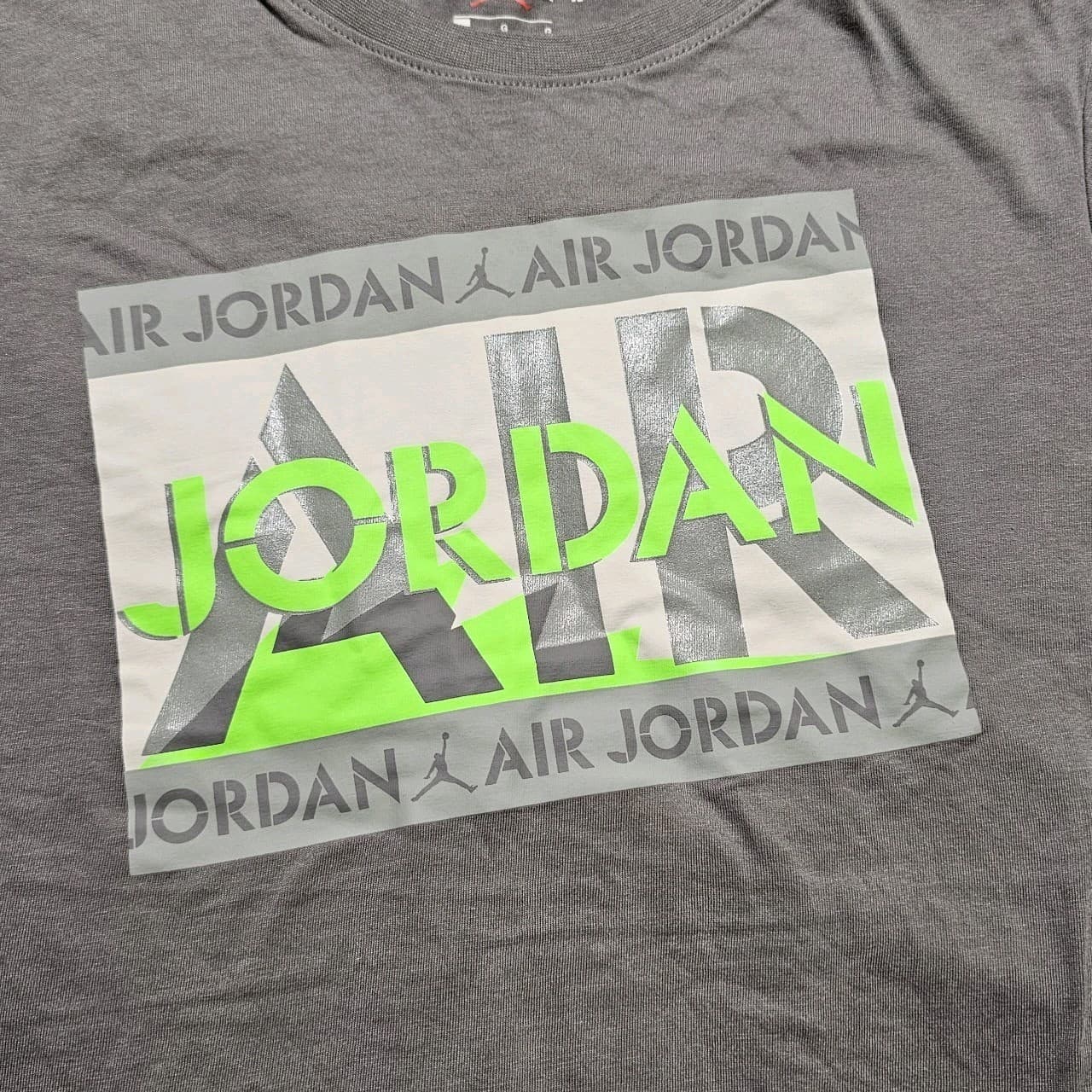 Air Jordan Nike Jumpman Gray Shirt Tee Boys L (12-13) Graphic Logo - Thumbnail 2