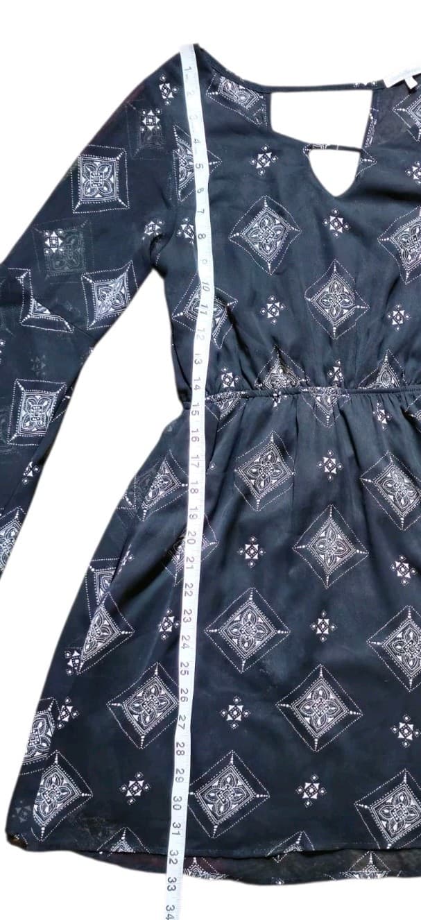 Charlotte Russe Black Diamond Geo Metric Print Bell Sleeve Mini Dress Size Small - Thumbnail 7