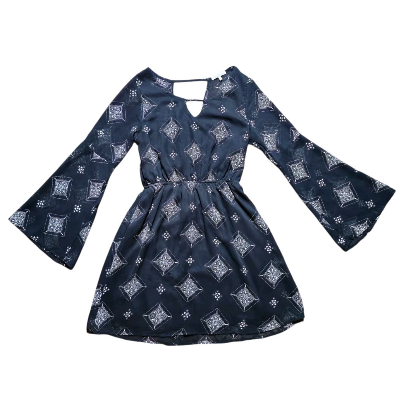 Charlotte Russe Black Diamond Geo Metric Print Bell Sleeve Mini Dress Size Small