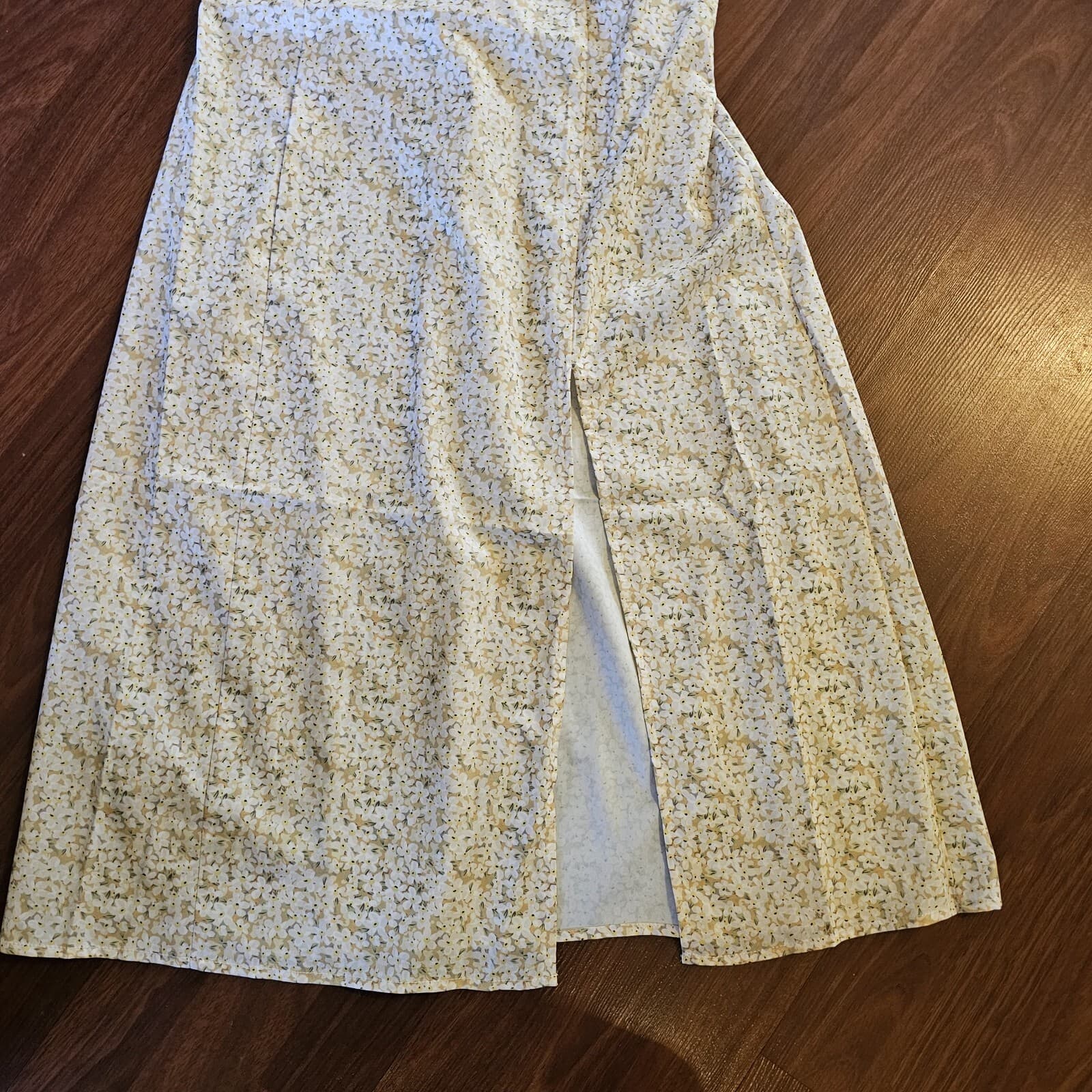 Yellow Floral Dress With Spaghetti Straps Size Medium (No Brand Tag) - Thumbnail 2