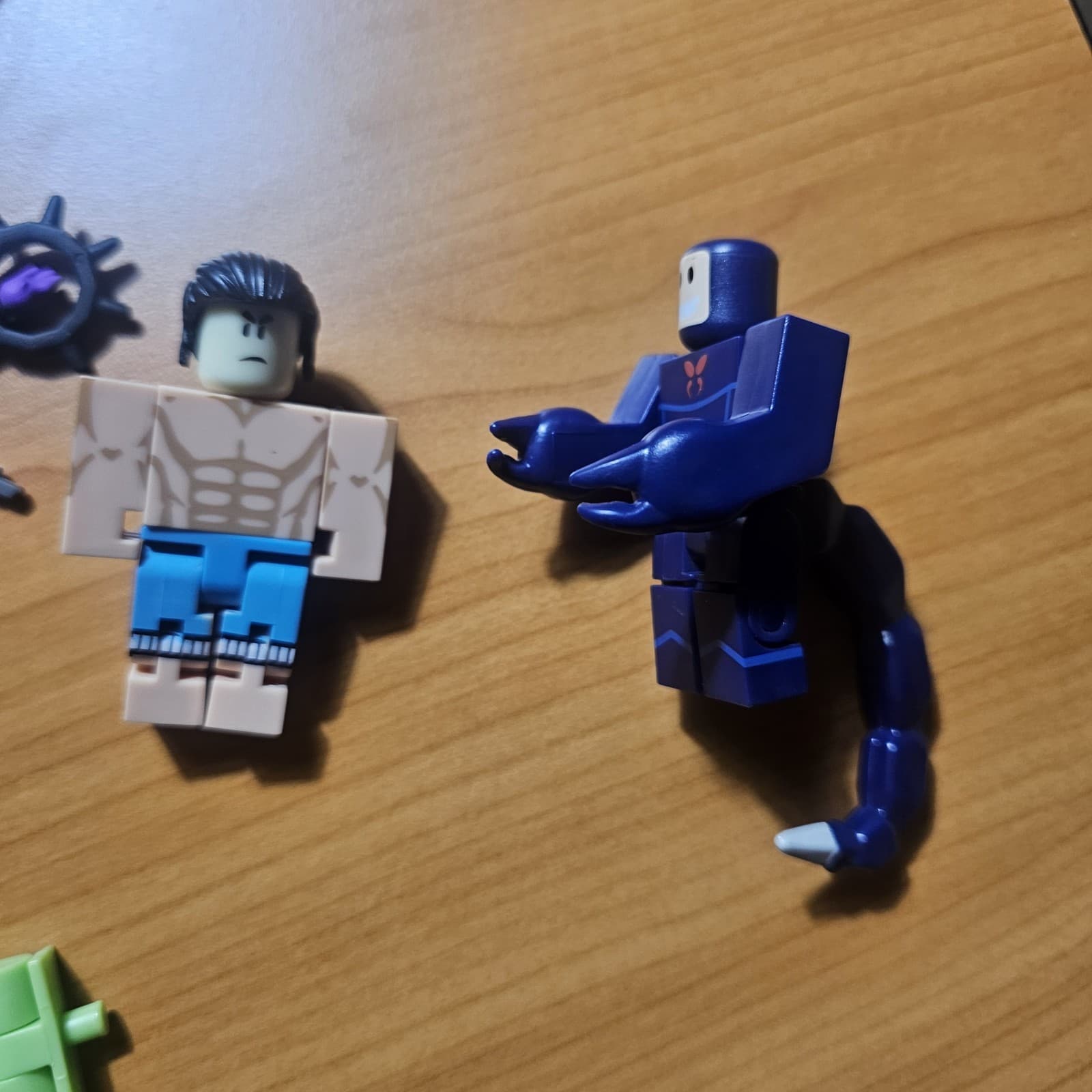 Roblox Toys Action Figures - Lot Of 38 Figures Plus Random Peices - Thumbnail 9