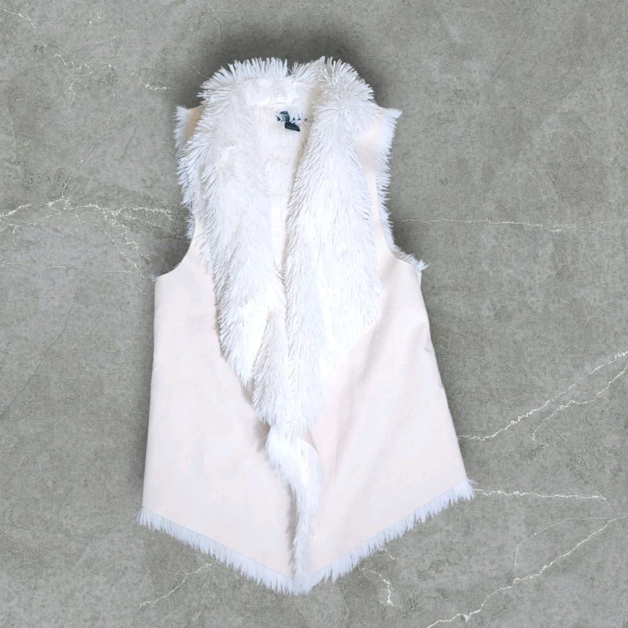 Steve Madden White Faux Fur Shaggy Vest Women's Sz M/L "