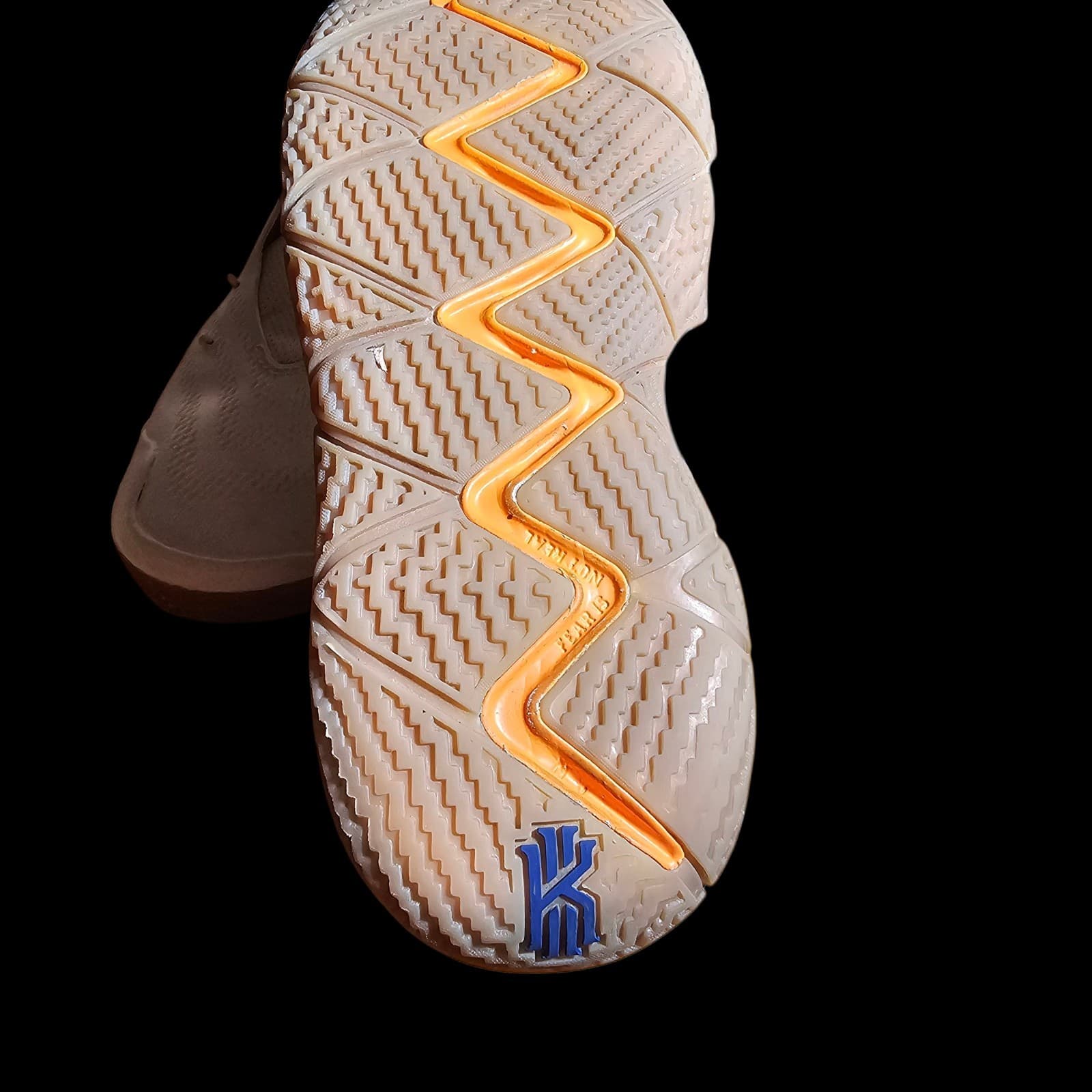 Nike Kyrie 4 Uncle Drew Size 6.5Y White Blue Basketball Shoes AA2897-100 - Thumbnail 19