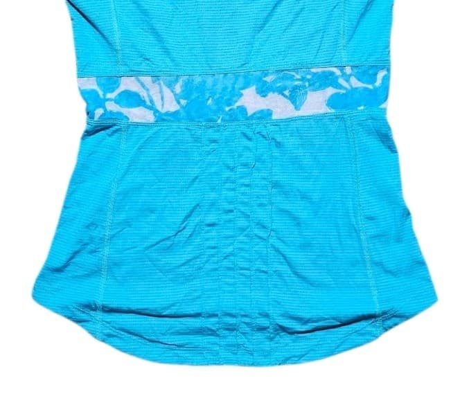 LuluLemon Mesh Panel Top Sweat Band Tee Women's Size 6 - Thumbnail 9