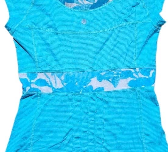 LuluLemon Mesh Panel Top Sweat Band Tee Women's Size 6 - Thumbnail 10