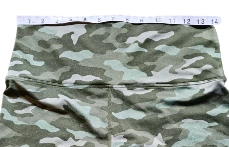 Pink Victorias Secret Ultimate Camo Biker Workout Shorts Womens L Yoga Running - Thumbnail 6