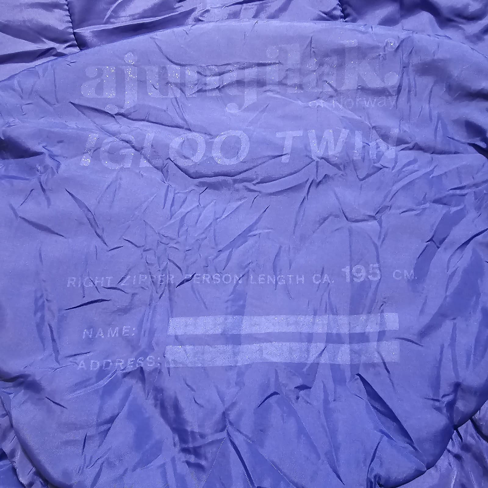 Ajungilak Igloo Twin Sleeping Bag ( Has Small Tear) - Thumbnail 14