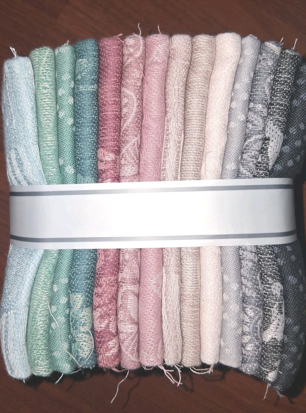 Robert Kaufman Loire Valley Jacquards Fat Quarter Bundle - 14 Pcs Wishwell FQ - Thumbnail 3