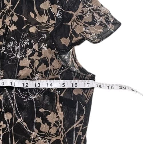 Mossimo Women’s Medium Sheer Blouse Black Floral V-Neck Cap Sleeve Button Up - Thumbnail 6