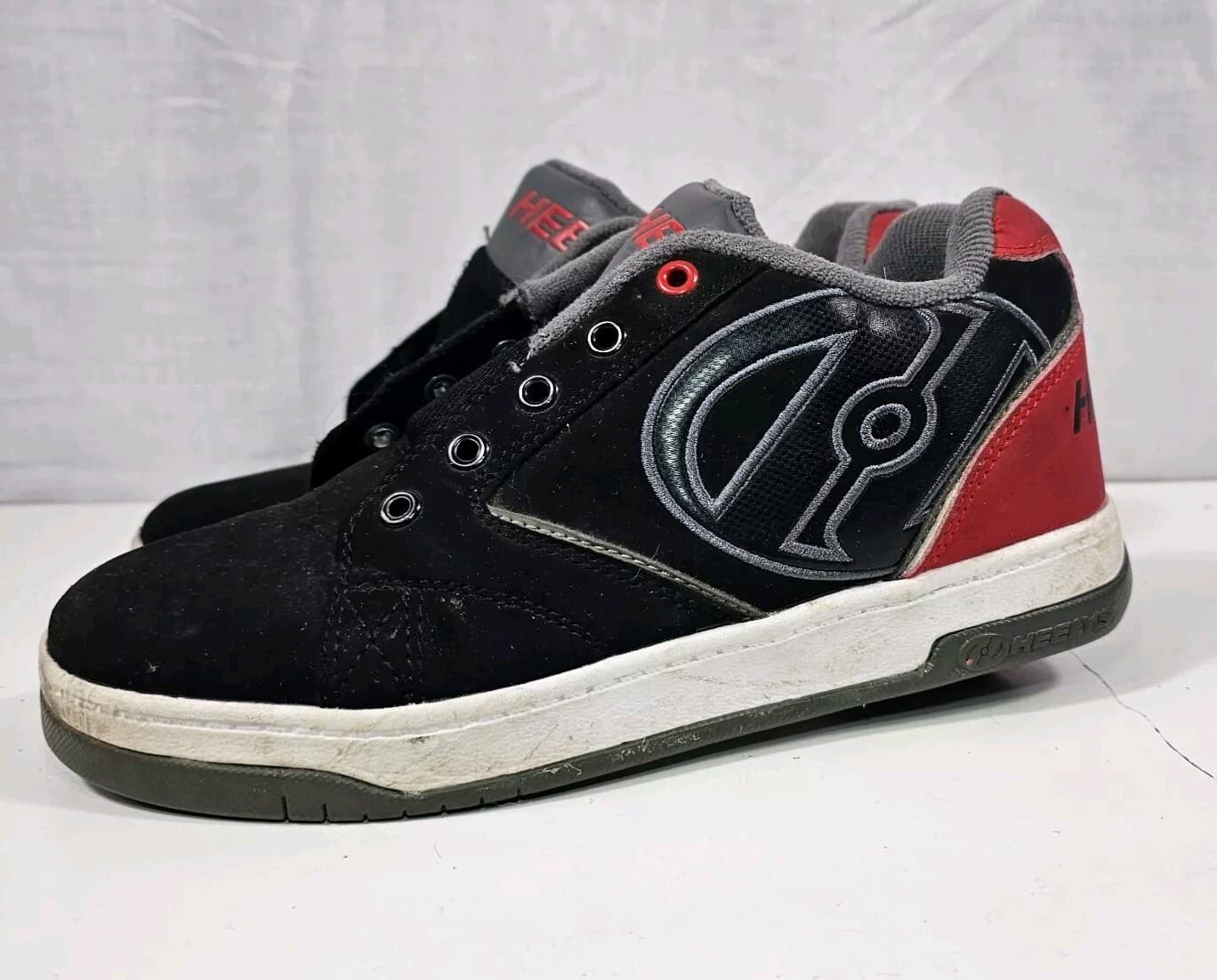 Heelys Propel 2.0 Boys Girls Youth Skate Shoes Sneakers Black Red Youth Size 5 - Thumbnail 2