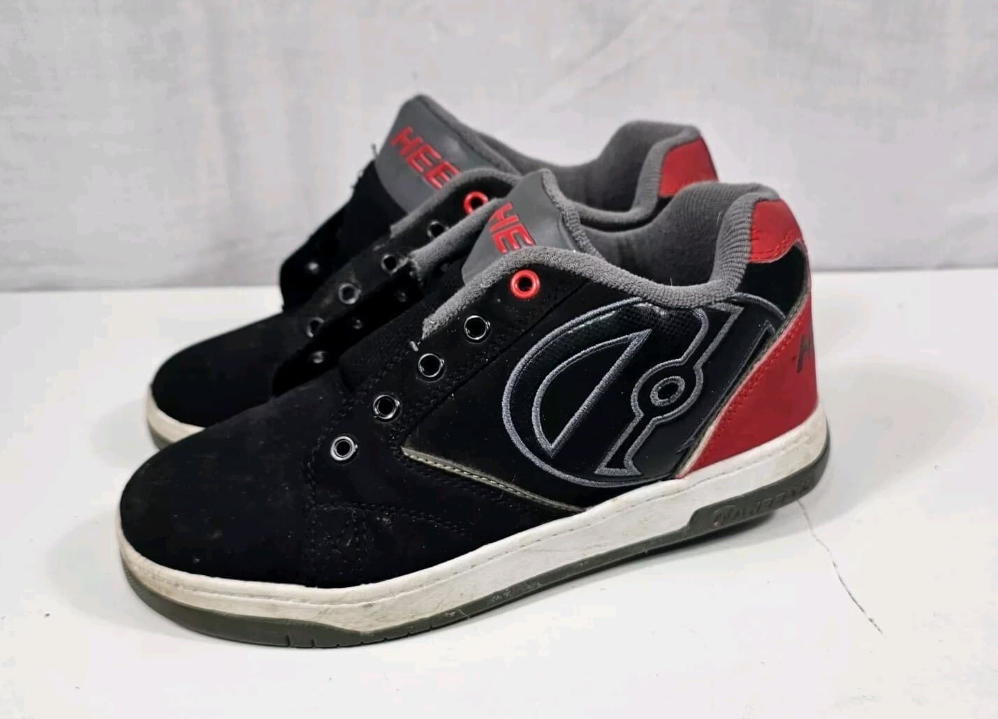 Heelys Propel 2.0 Boys Girls Youth Skate Shoes Sneakers Black Red Youth Size 5