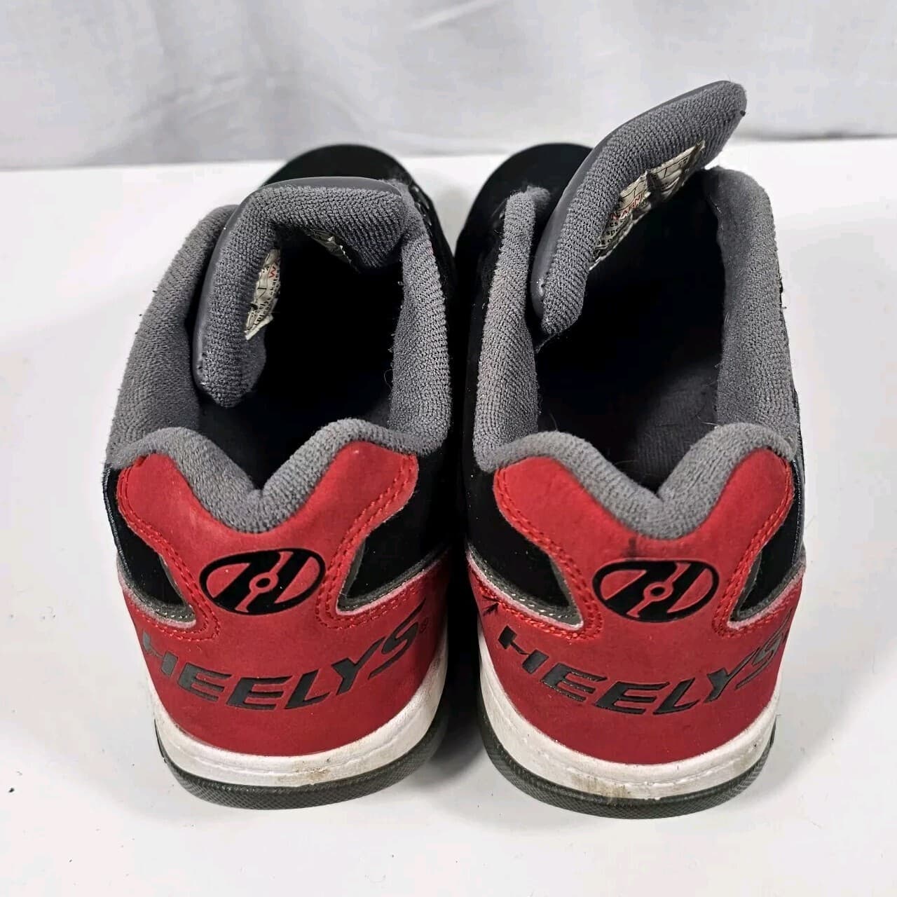 Heelys Propel 2.0 Boys Girls Youth Skate Shoes Sneakers Black Red Youth Size 5 - Thumbnail 9