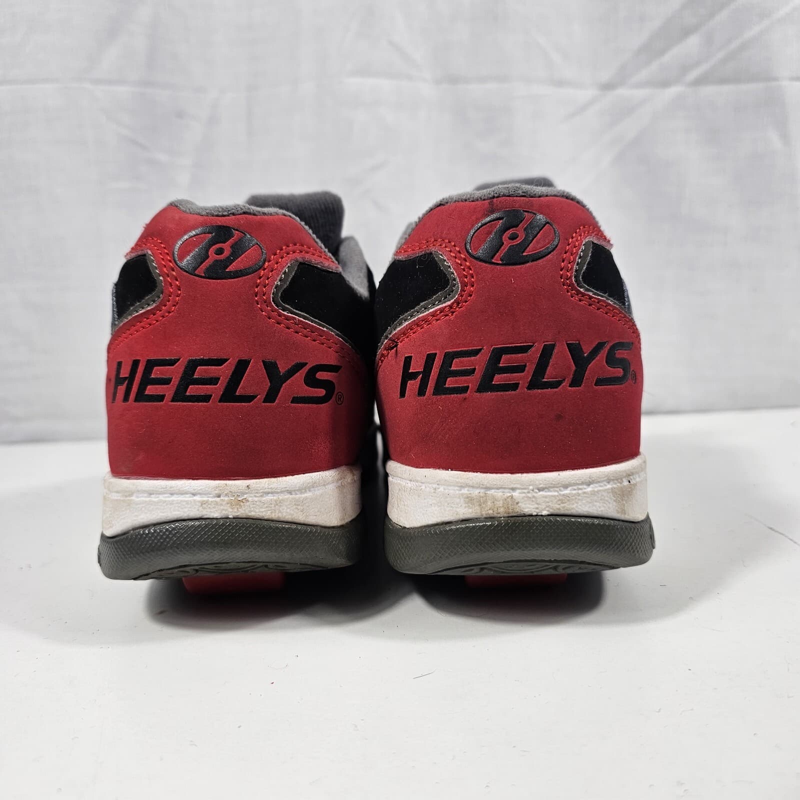 Heelys Propel 2.0 Boys Girls Youth Skate Shoes Sneakers Black Red Youth Size 5 - Thumbnail 8