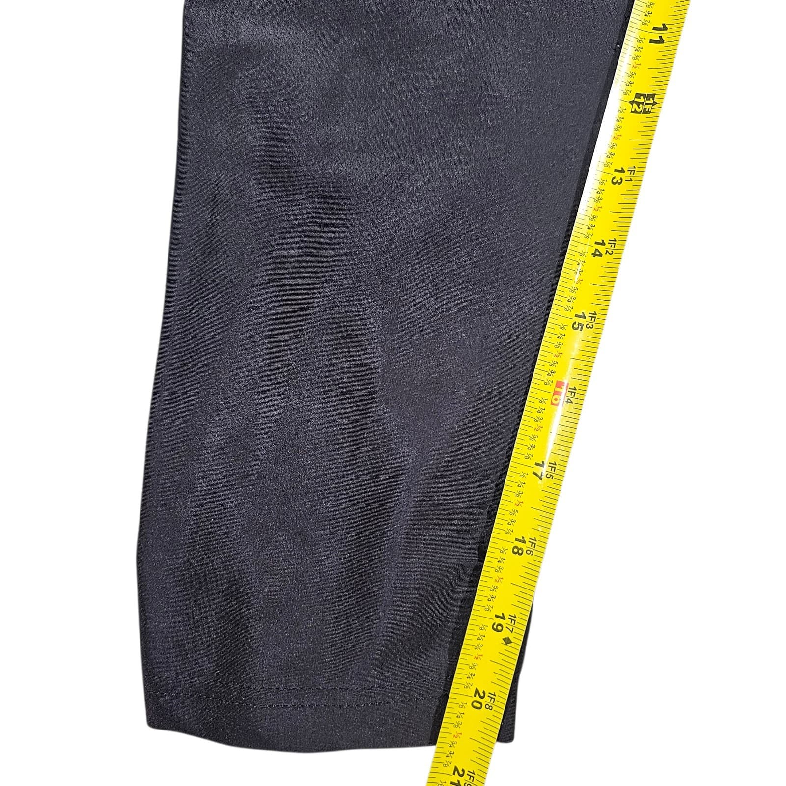 War Hammer Gym Gear Compression Leggings Capri Woman's Size Medium - Thumbnail 8