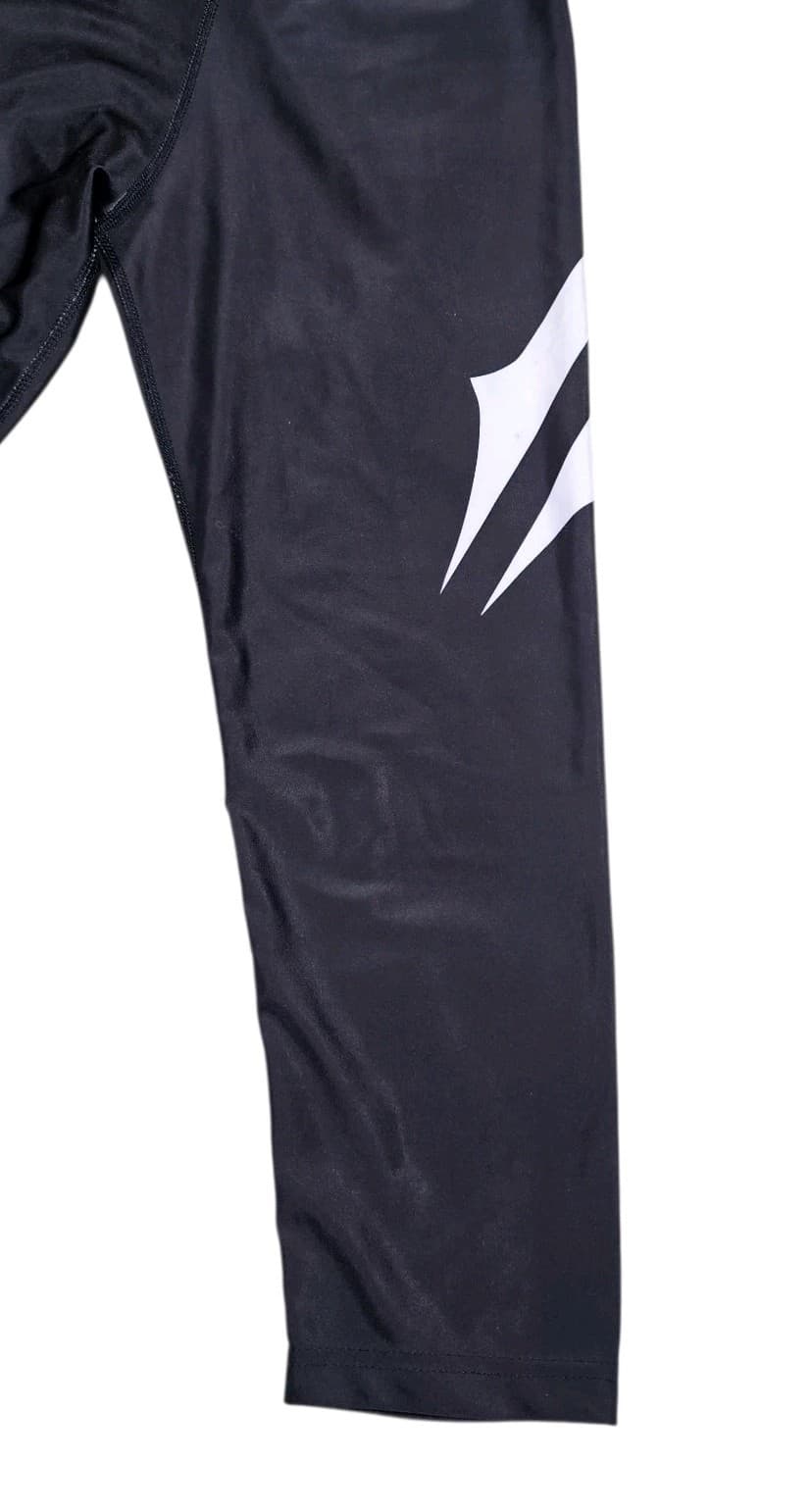 War Hammer Gym Gear Compression Leggings Capri Woman's Size Medium - Thumbnail 3