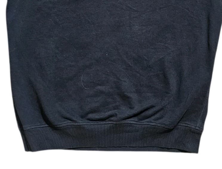Gymshark Crest Sweatshirt Black Crew Neck Pullover Black womans Size Medium - Thumbnail 4