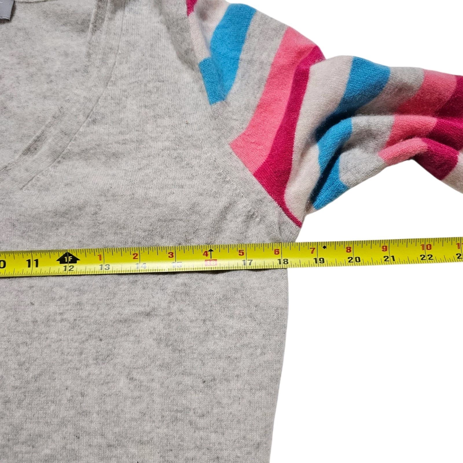 100% Cashmere Vneck Sweater By Pure Collection Size 8/10 - Thumbnail 14
