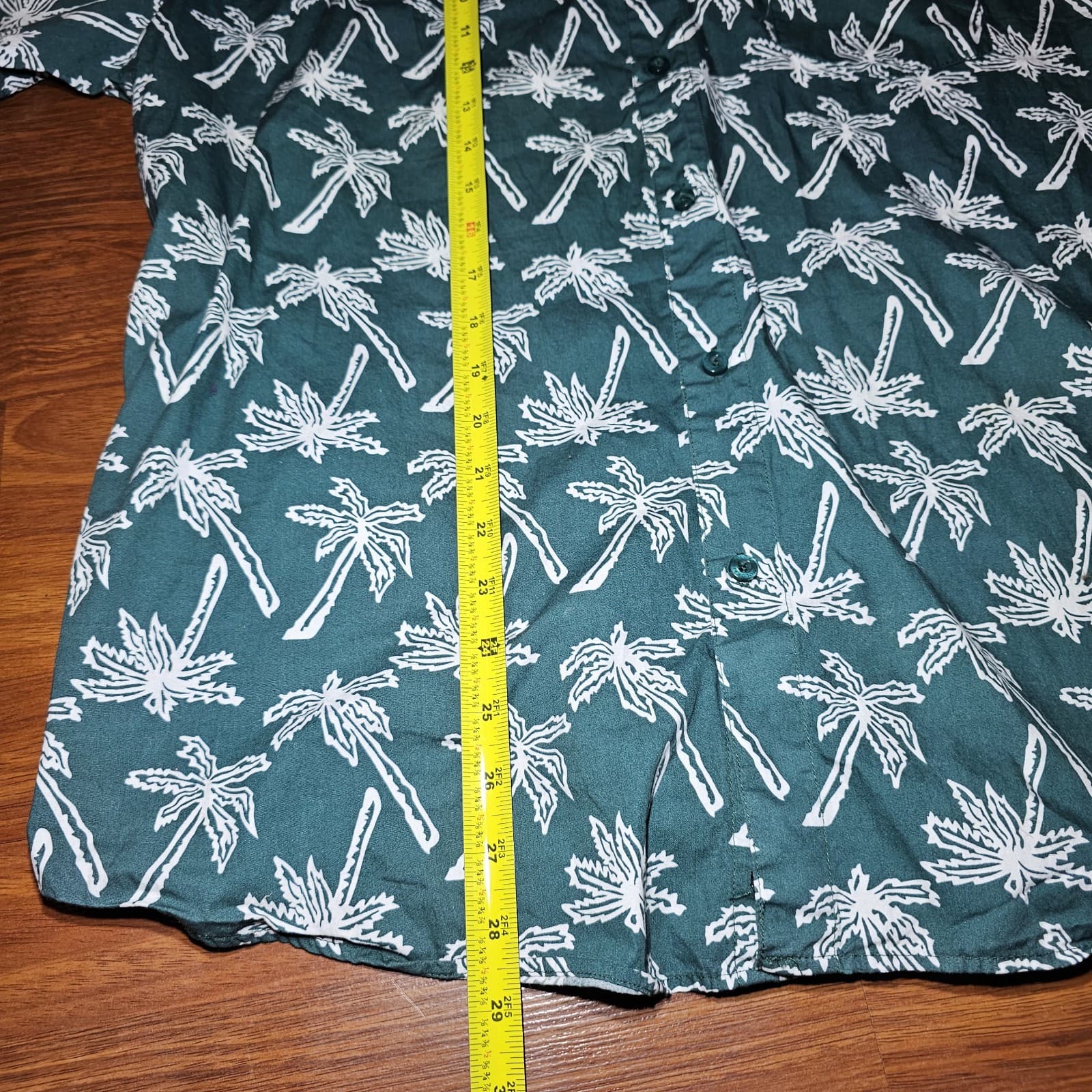 Molokai Surf Men's XL Hawaiian Style Green & White Palm Tree Short Sleeve Shirt - Thumbnail 17